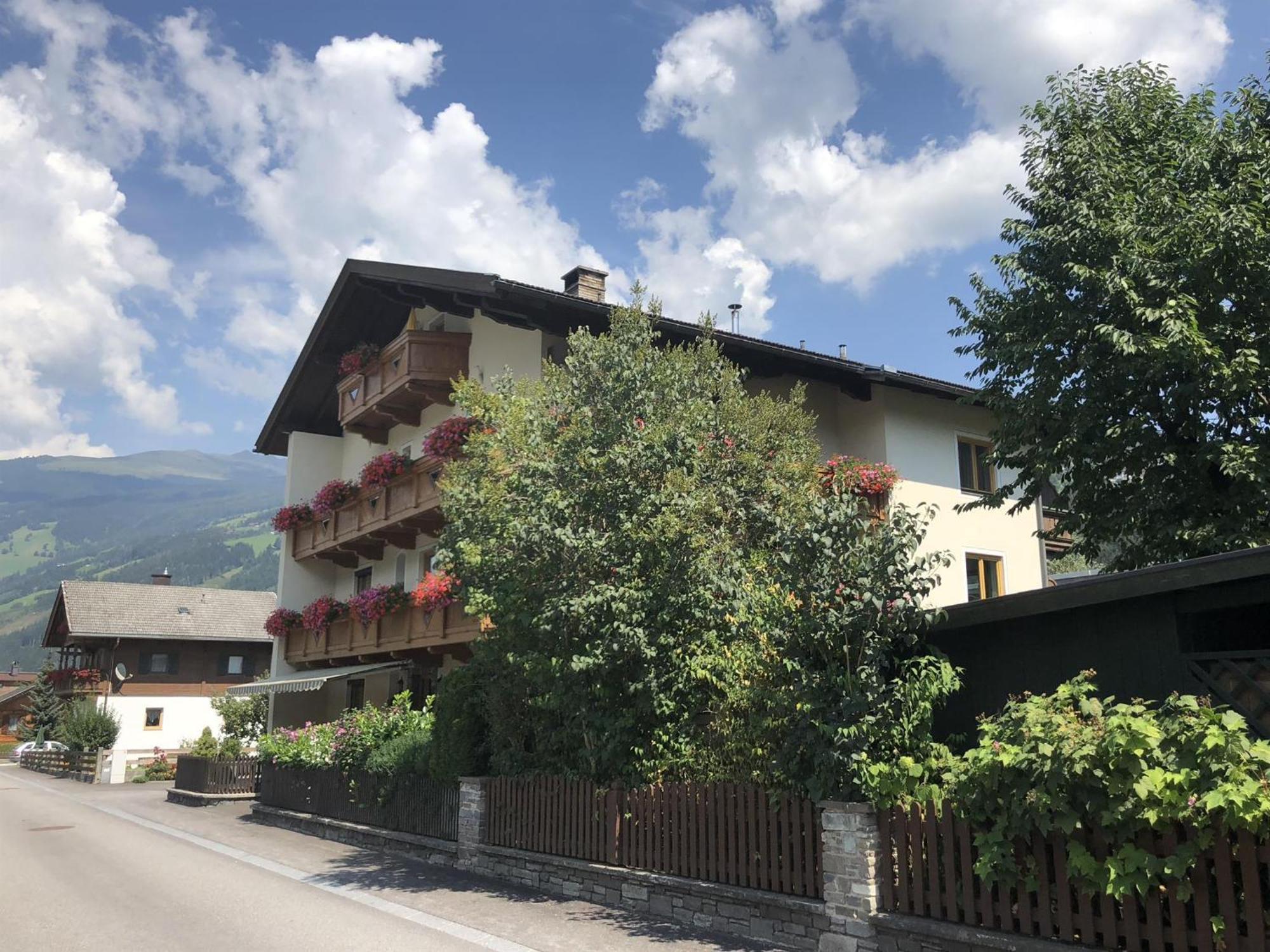 Gaestehaus Neuhauser Zell am Ziller Kültér fotó